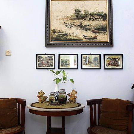 Griya Kedasih Guesthouse 요그야카르타 외부 사진